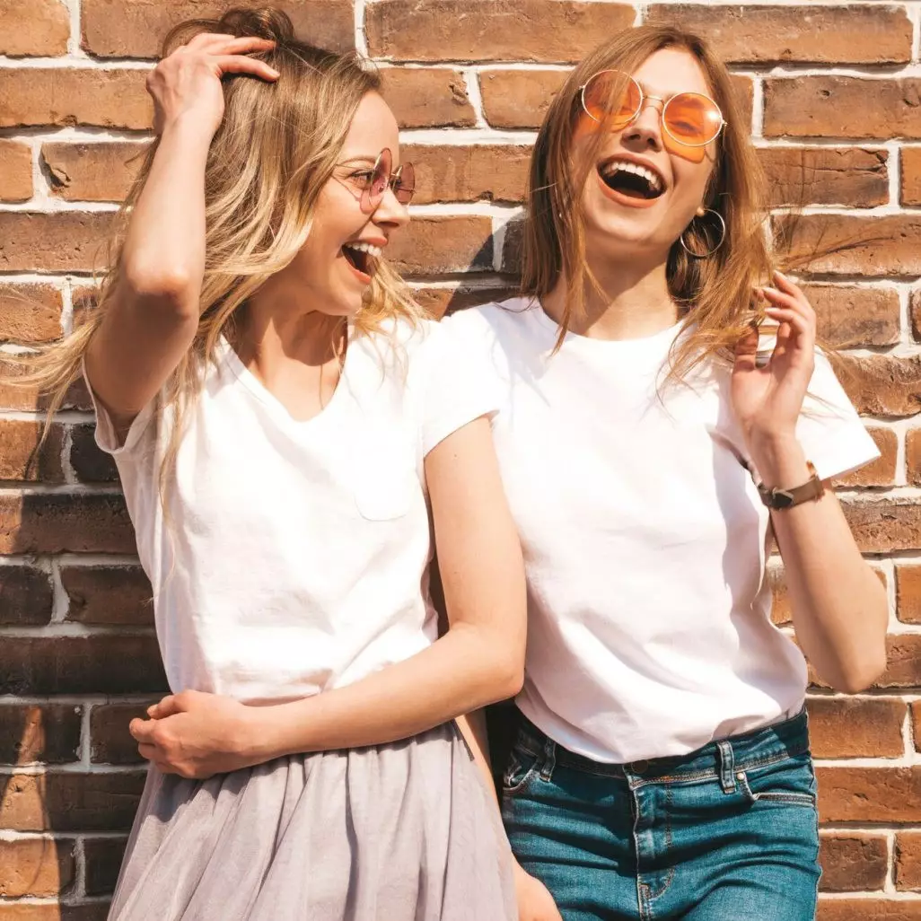 50 Kata-kata pertemanan lucu 2025, bikin ngakak, tapi so sweet