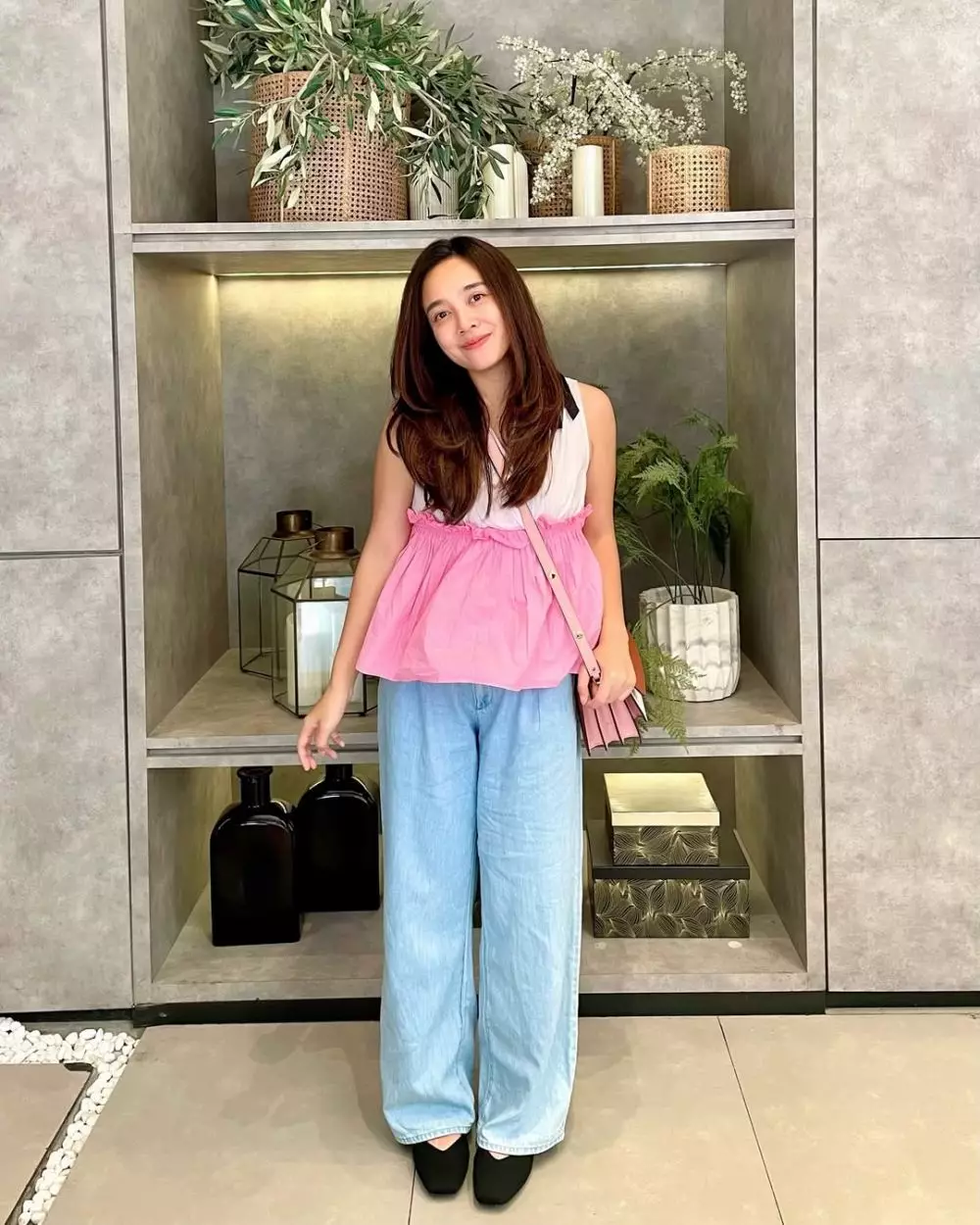 dea ananda pamer rambut beruban © 2025 Instagram dea ananda pamer rambut beruban © 2025 Instagram