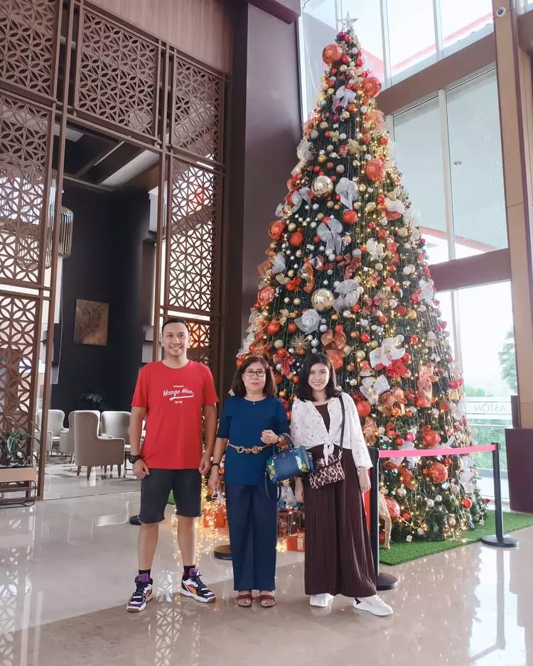 Pemain Lenong Bocah era 90-an jadi kru TV © berbagai sumber Pemain Lenong Bocah era 90-an jadi kru TV © berbagai sumber