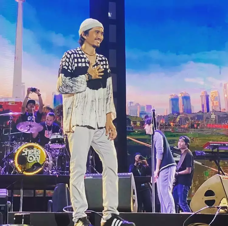 masa kecil duta sheila on 7 © berbagai sumber masa kecil duta sheila on 7 © berbagai sumber