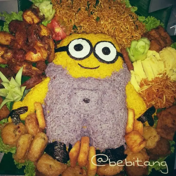 nasi kuning bentuk nyeleneh © berbagai sumber nasi kuning bentuk nyeleneh © berbagai sumber
