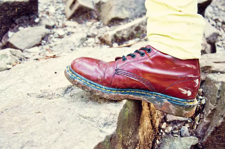 Sepatu buluk bisa mengilap lagi tanpa disemir, sekarang coba 5 trik ini berbagai sumber Sepatu buluk bisa mengilap lagi tanpa disemir, sekarang coba 5 trik ini berbagai sumber