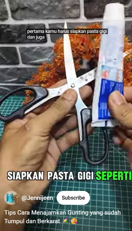 Trik agar gunting tumpul jadi tajam lagi sekarang tanpa digosok batu, cuma pakai 2 bahan sederhana berbagai sumber