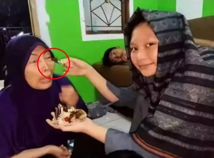 Potret kocak momen ngasih kejutan Berbagai sumber