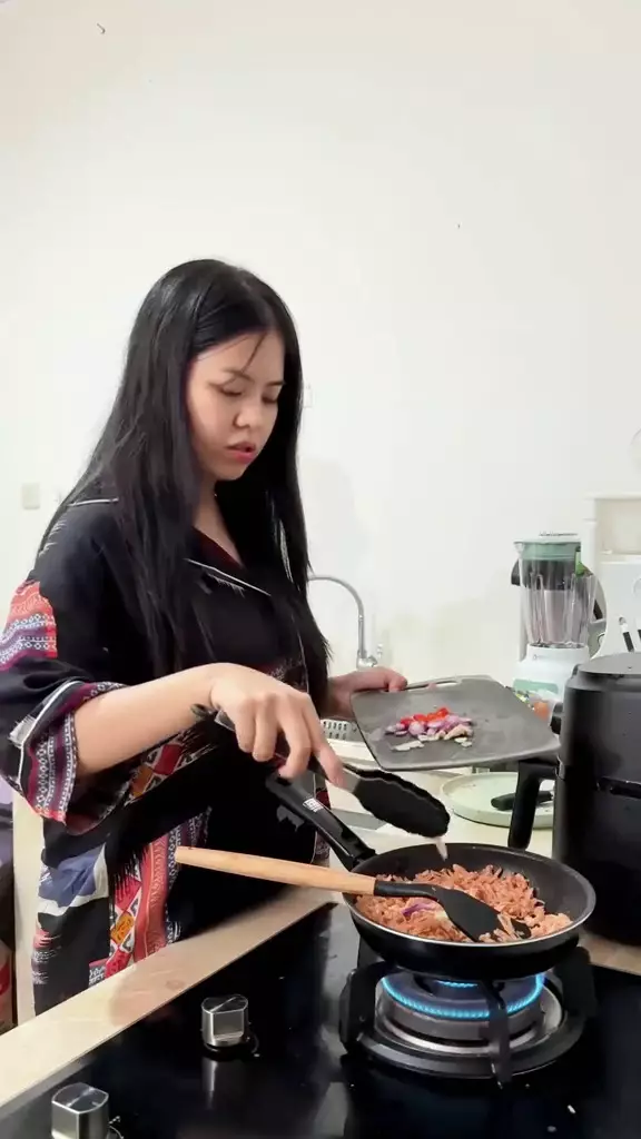 dapur rumah frans faisal  © 2025 TikTok