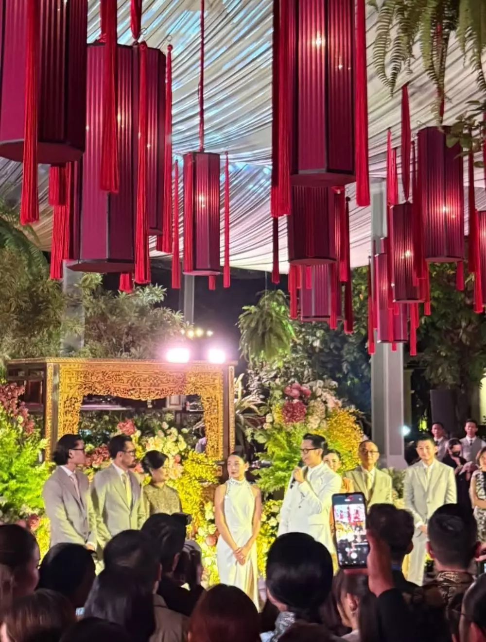 momen pernikahan Brandon Salim © Instagram