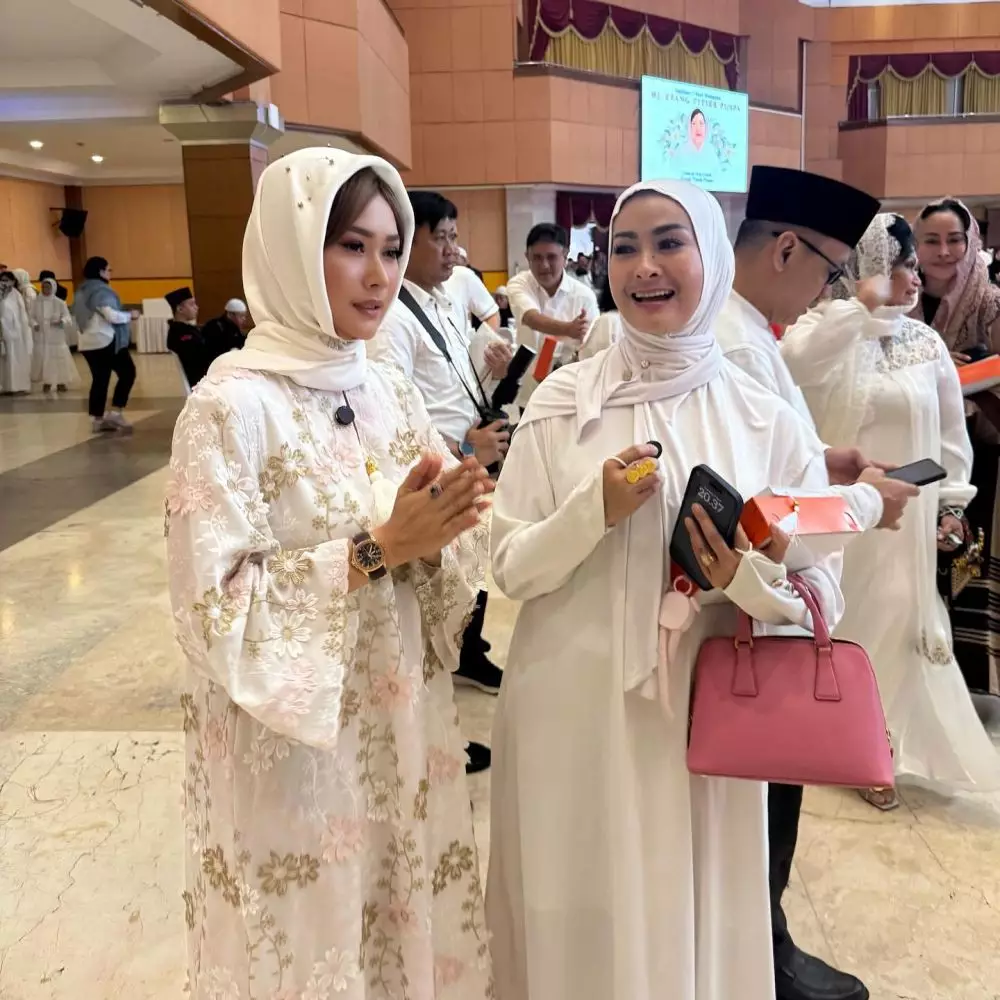 momen tahlilan Titiek Puspa © Instagram