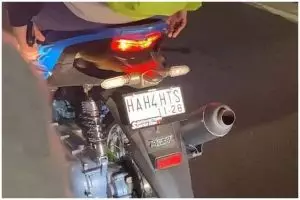 19 Pelat nomor kendaraan motor dan mobil milik warga +62 ini bikin ngakak, bakal jadi incaran polisi