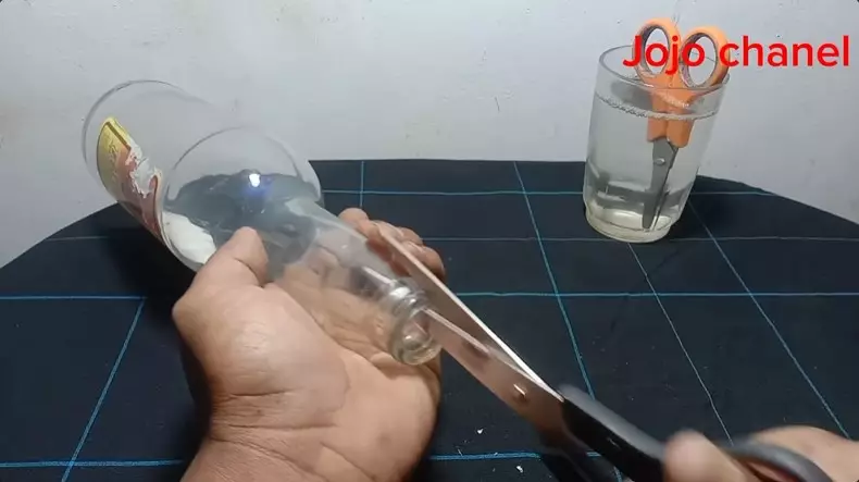Ini trik atasi gunting tumpul © YouTube Ini trik atasi gunting tumpul © YouTube