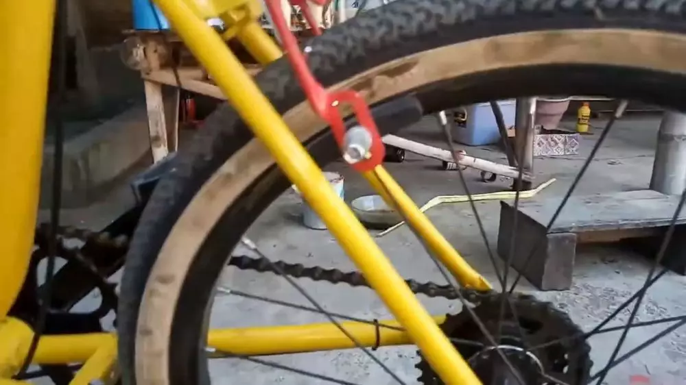 ban sepeda cuci sabun colek © 2024 brilio.net