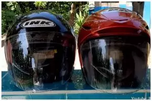 Bukan dioles pasta gigi, ini trik bersihkan kaca helm yang buram agar kinclong andalkan 1 bahan dapur