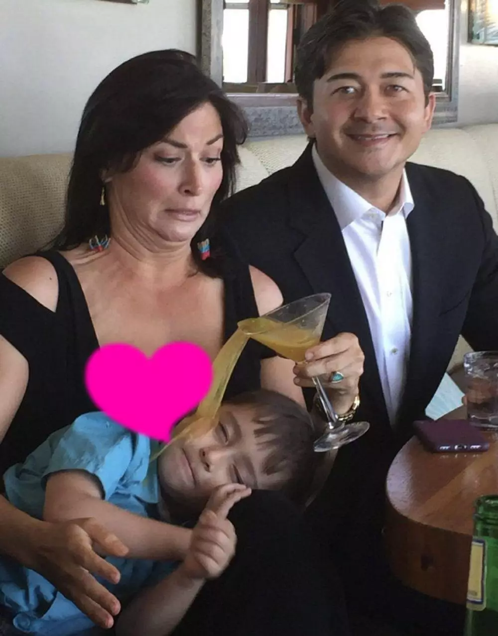 minuman tumpah © Boredpanda.com