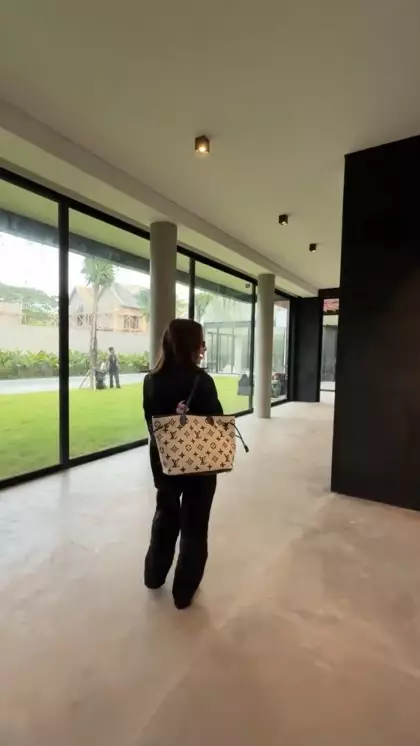 ruang keluarga Jennifer Coppen © TikTok