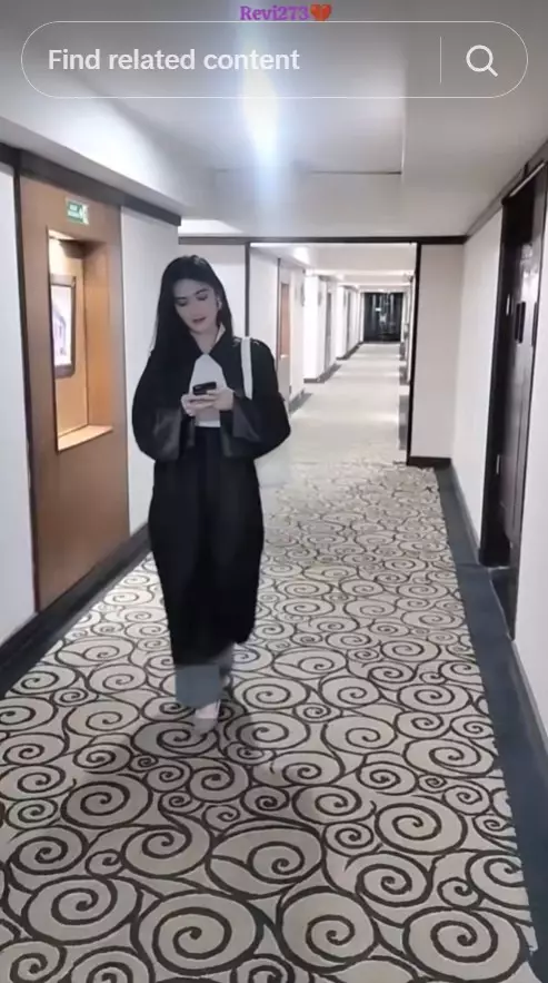 Revi Mariska Genta Buana kini jadi advokat © berbagai sumber Revi Mariska Genta Buana kini jadi advokat © berbagai sumber