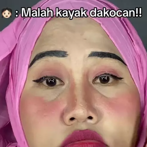 Awalnya tampak menor, transformasi makeup wanita wajah bulat ini bikin pangling usai dirias soft bold