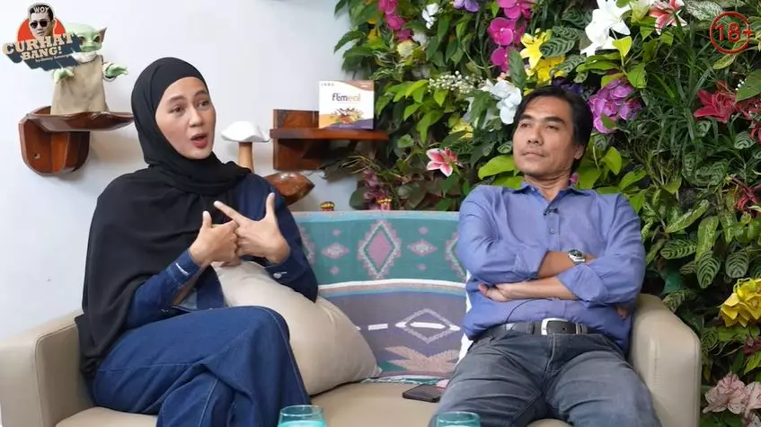 paula verhoeven alami kdrt mental dan keuangan © 2025 YouTube