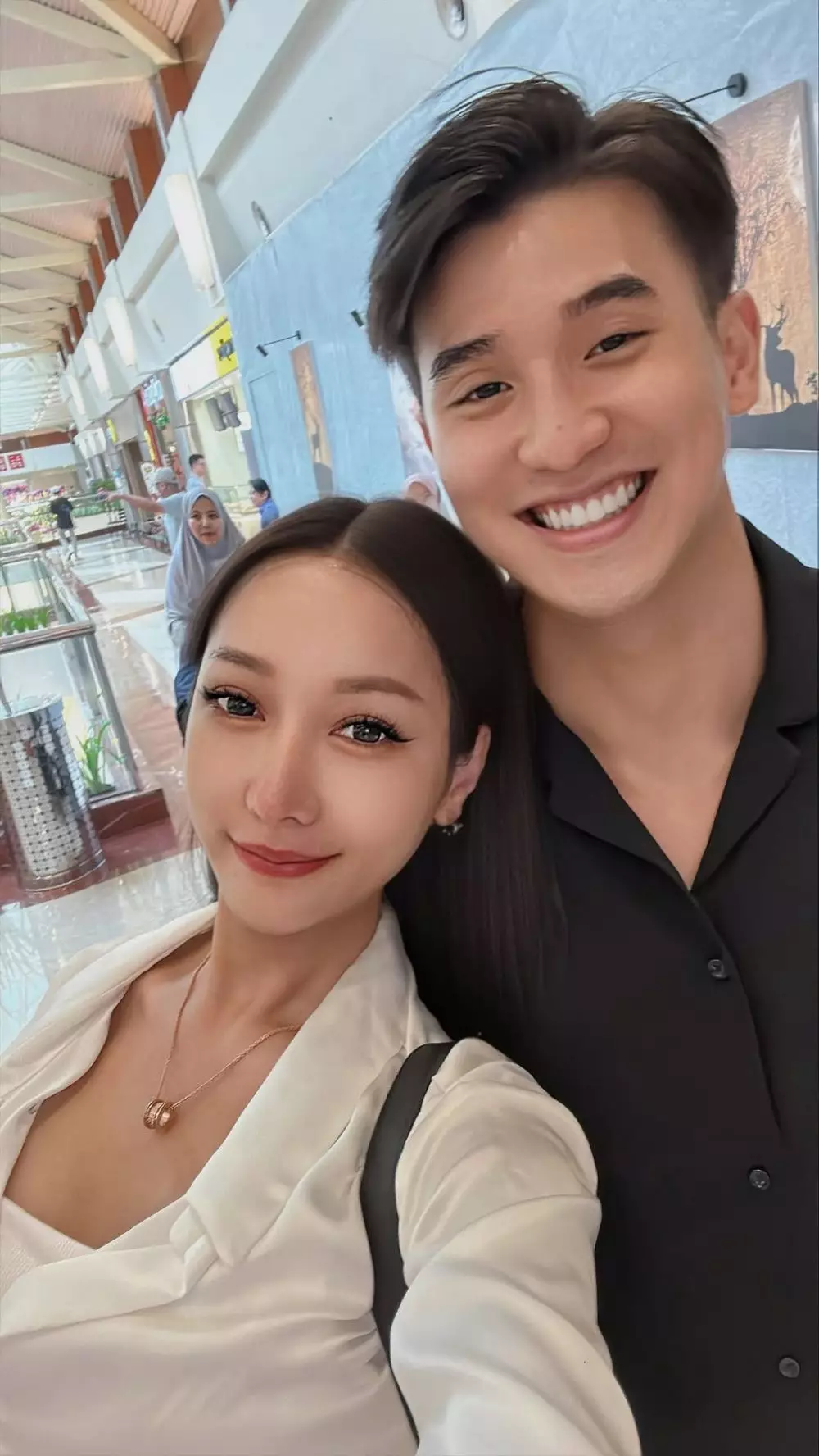 alasan Kenji Hans mau jadi kekasih Lucinta © berbagai sumber