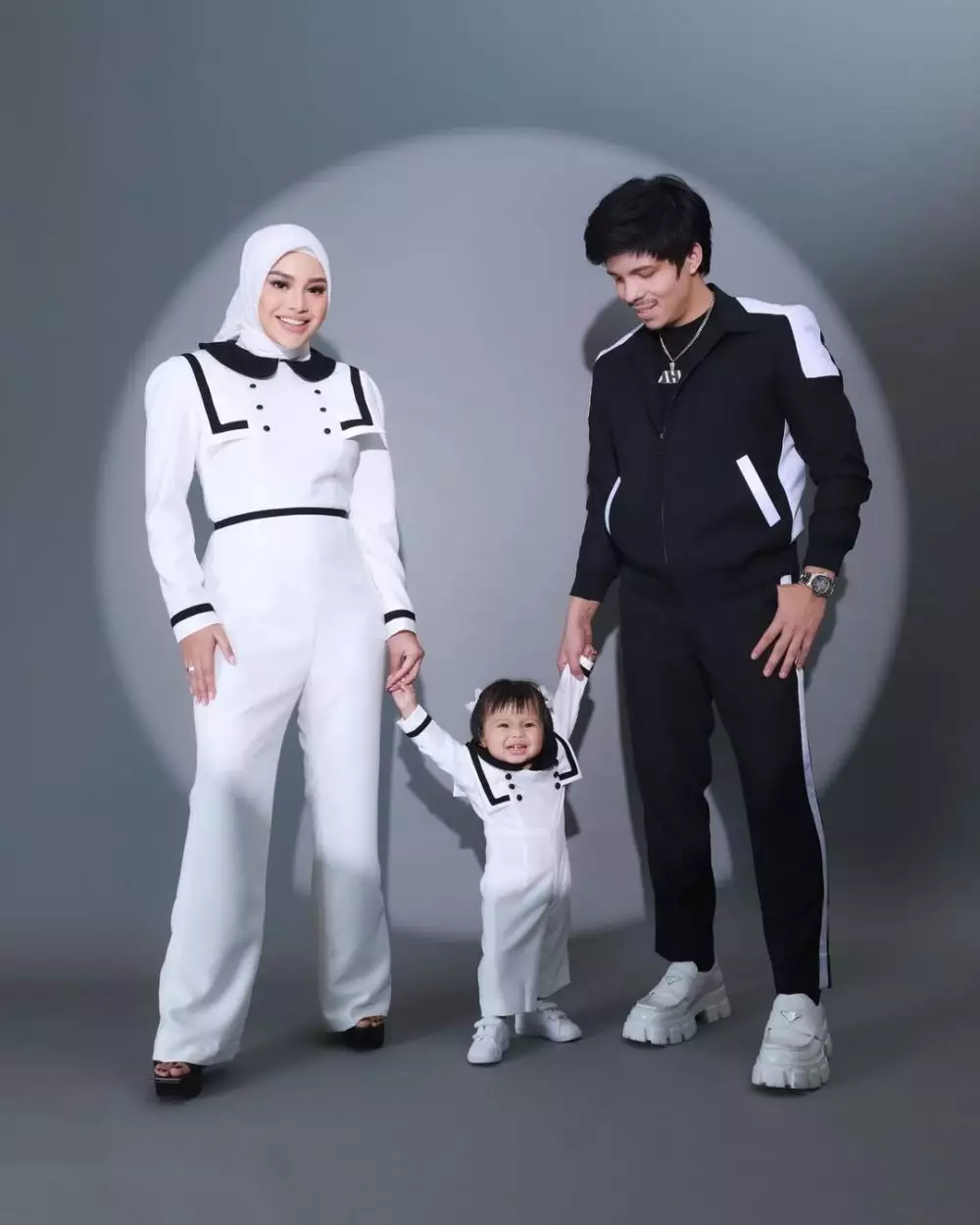 Bocah plontos ini tenar jadi YouTuber © berbagai sumber