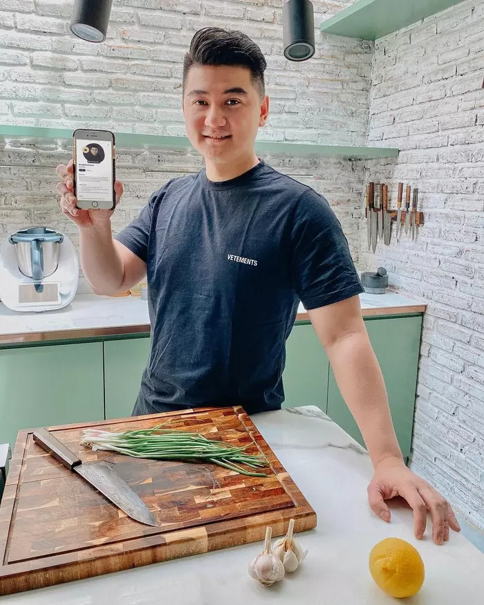Chef Arnold renovasi area masak jadi bak supermarket © Instagram Chef Arnold renovasi area masak jadi bak supermarket © Instagram