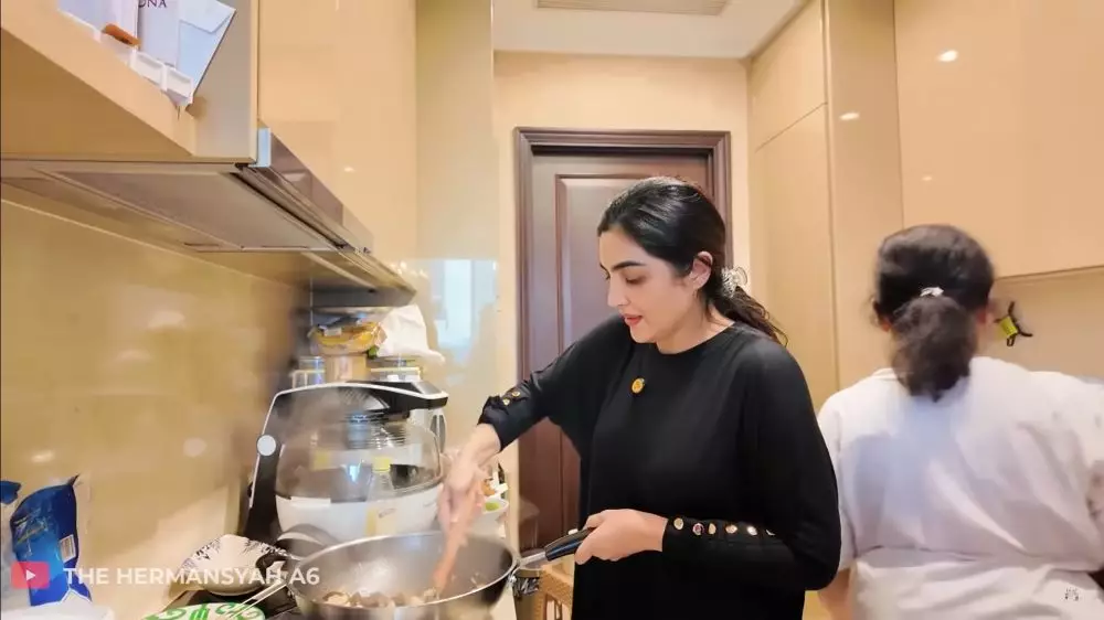 dapur kotor ashanty dan anang hermansyah  © 2025 YouTube