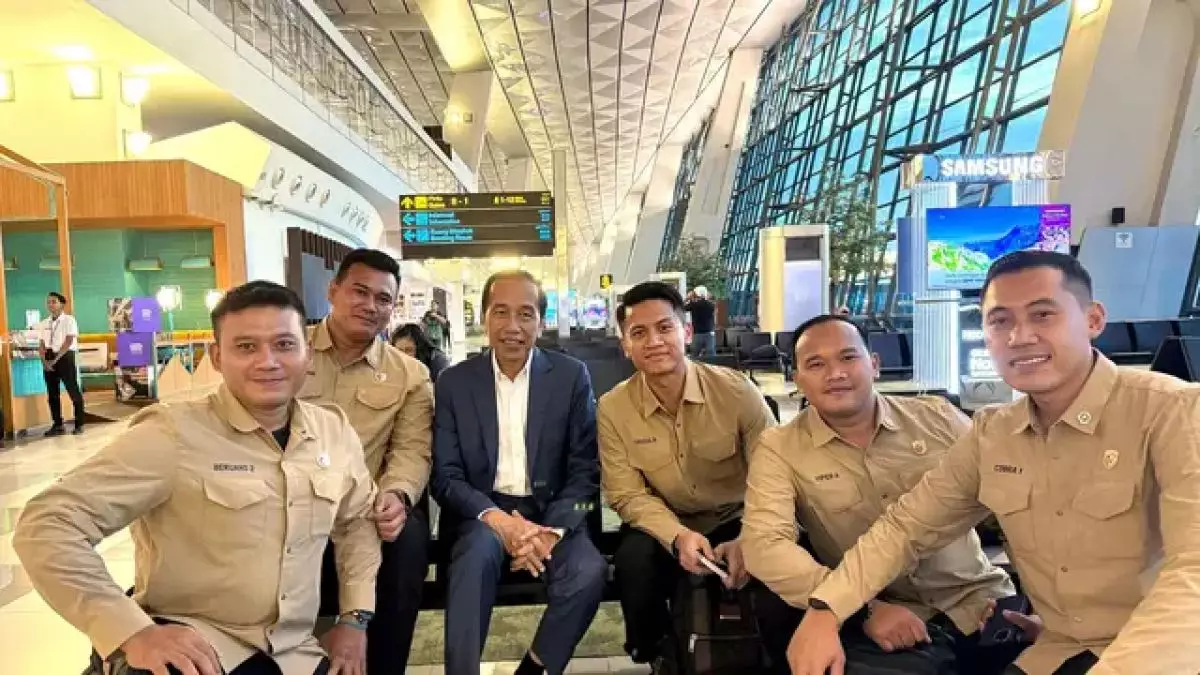 Diutus Prabowo, Jokowi bertolak ke Vatikan hadiri pemakaman Paus Fransiskus