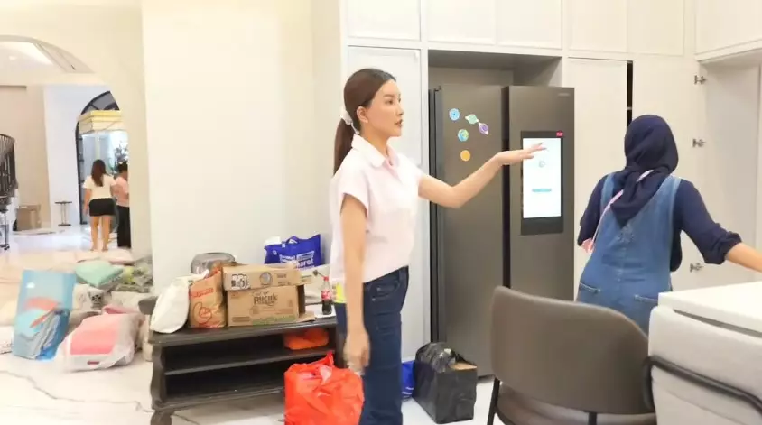 dapur di rumah baru Sarwendah © YouTube dapur di rumah baru Sarwendah © YouTube
