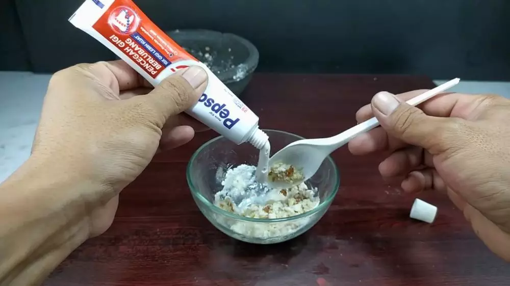 racun tikus tanpa gula pasir © 2023 brilio.net