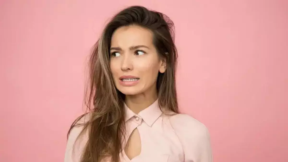 5 Zodiak yang sering ragu saat memilih keputusan