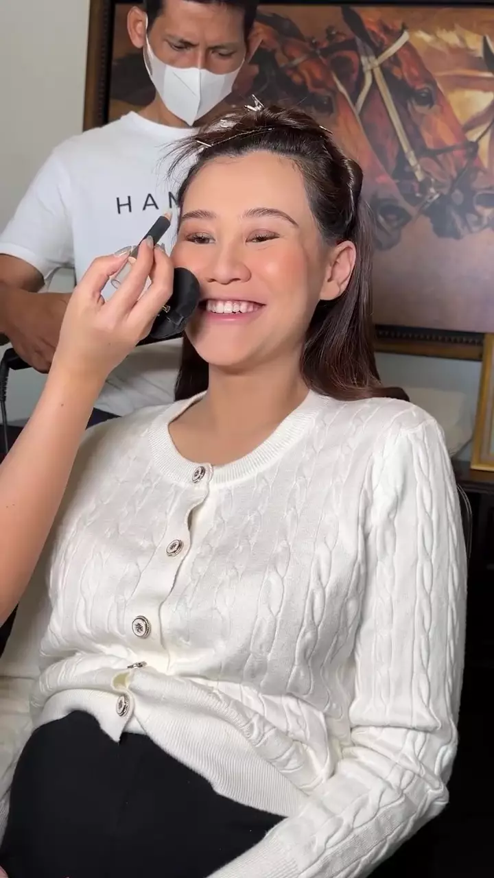 soft glam makeup Aaliyah Massaid saat tasyakuran © Instagram