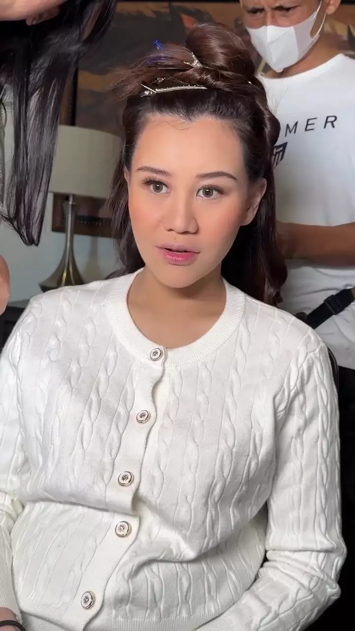 soft glam makeup Aaliyah Massaid saat tasyakuran © Instagram