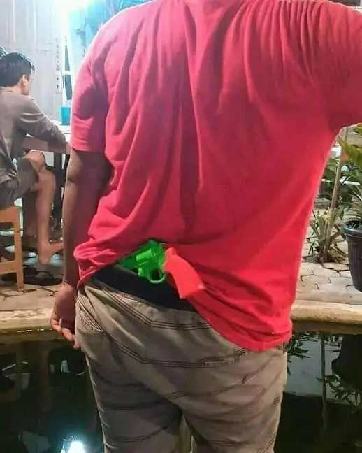 saku belakang celana © berbagai sumber