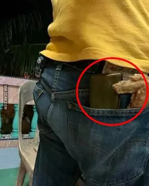 saku belakang celana © berbagai sumber