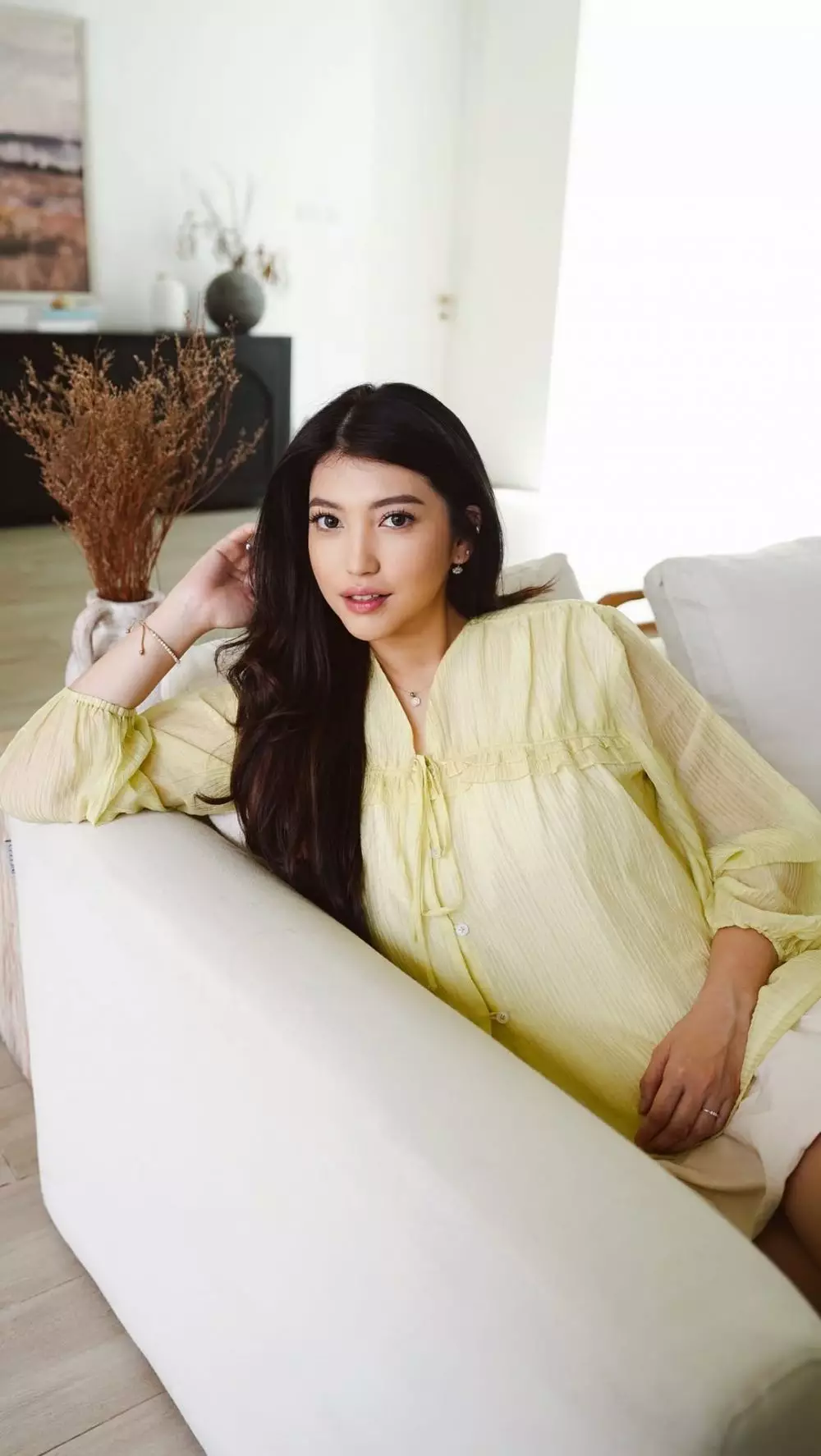 dewi paramita mantan ibrahim risyad hamil © 2025 Instagram