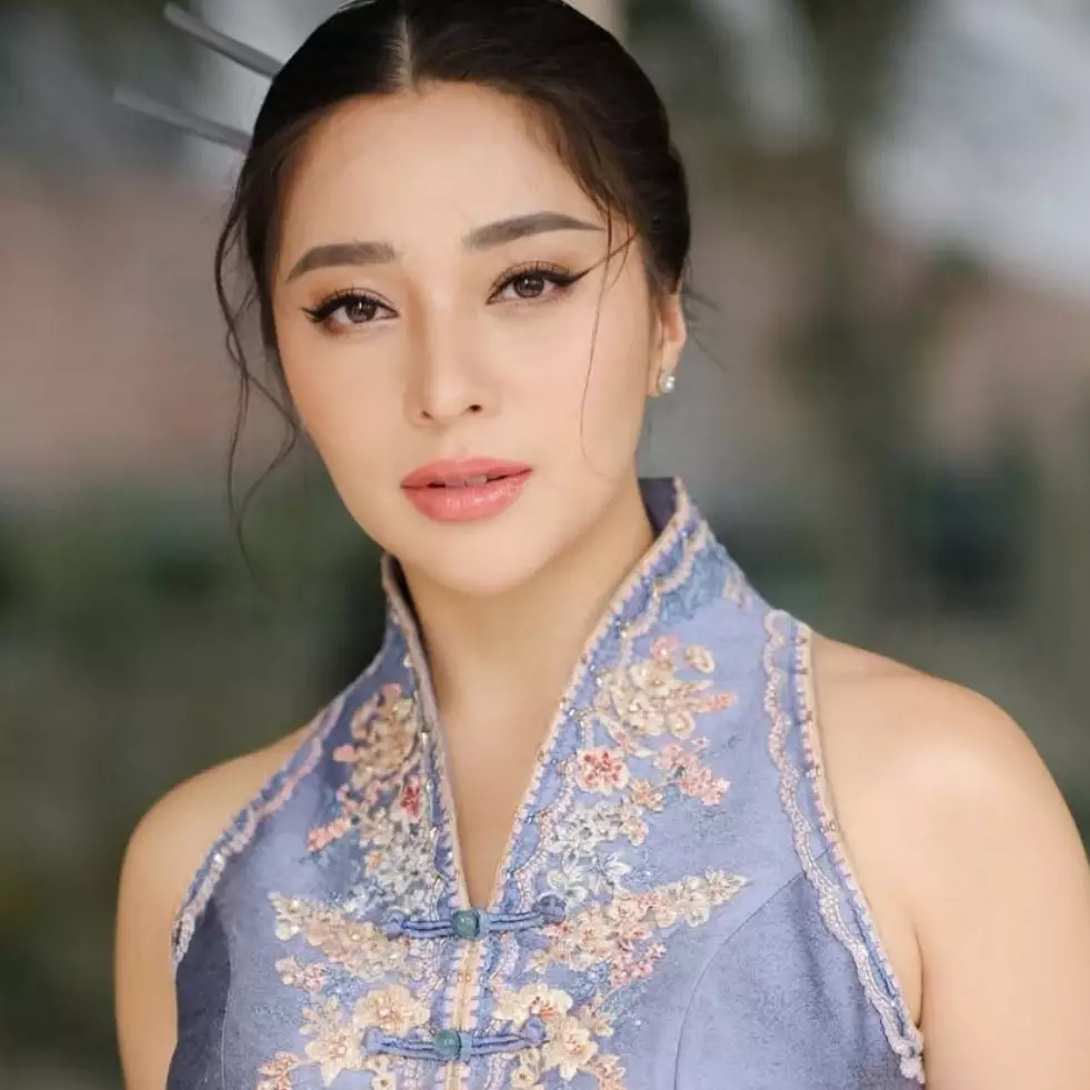 Nikita Willy kenang perjuangan masa kecil, tetap kuat meski harus kerja dan tak punya teman di sekolah