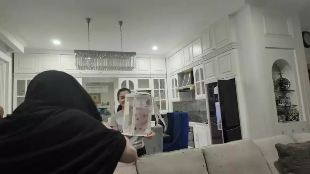 dapur baru beby tsabina  © 2025 YouTube