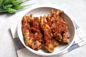 7 Resep masak ceker pedas yang lezat dan bikin nagih, lengkap dengan cara membuatnya empuk