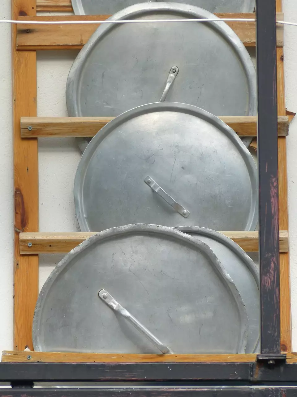 Trik praktis membersihkan tutup panci sekarang bisa pakai 5 langkah ini berbagai sumber