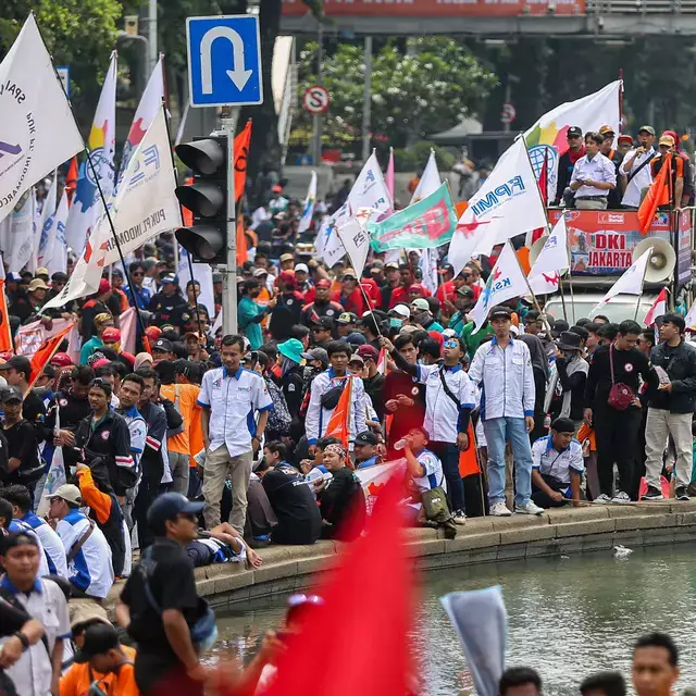 May Day 2025: Buruh Minta Prabowo Atasi PHK Massal