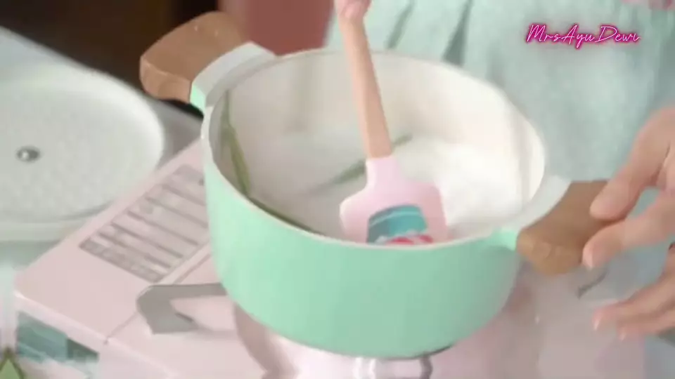 dapur ayu dewi bernuansa putih  © 2025 YouTube dapur ayu dewi bernuansa putih  © 2025 YouTube