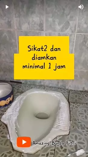 Trik basmi kerak di kloset agar bersih kesat cukup tambah 1 bahan dapur © YouTube Trik basmi kerak di kloset agar bersih kesat cukup tambah 1 bahan dapur © YouTube