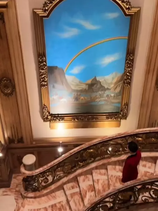 dapur baru Sisca Kohl interiornya bak di istana © TikTok dapur baru Sisca Kohl interiornya bak di istana © TikTok