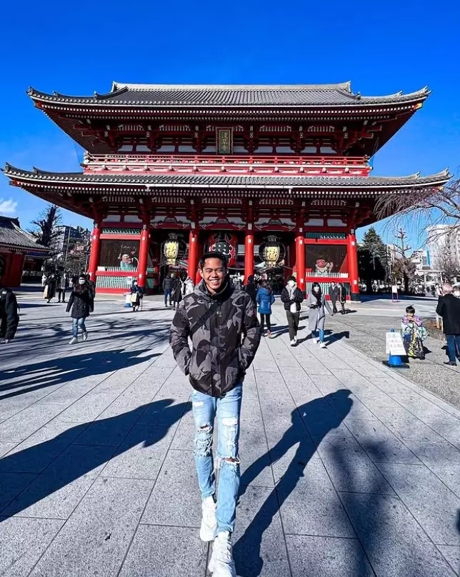 Potret Safnoviar Tiasdi suami Dilan Janiyar © Instagram