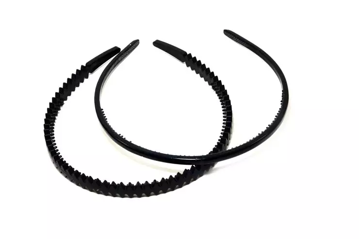 Tiap hari memakai bando jadi super kotor, sekarang bersihkan pakai trik simpel ini berbagai sumber