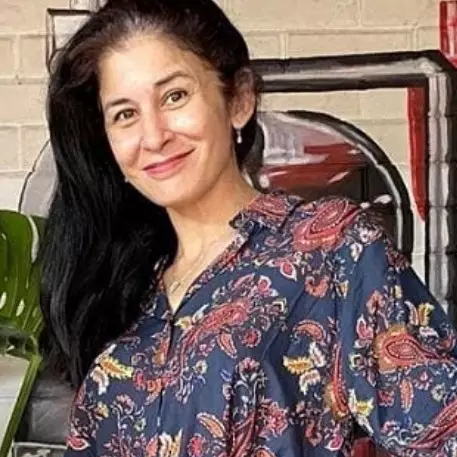 Viral nasib terenyuh Monica Oemardi terpergok dorong gerobak rongsokan, ternyata ini fakta di baliknya