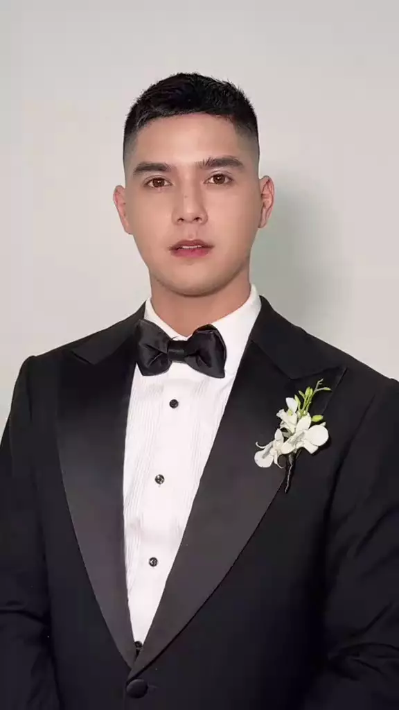 al ghazali alyssa daguise kim seon-ho smile © 2025 TikTok