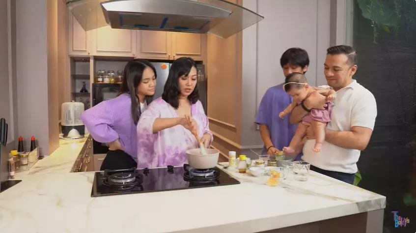 dapur baru naura ayu © 2025 brilio.net dapur baru naura ayu © 2025 brilio.net