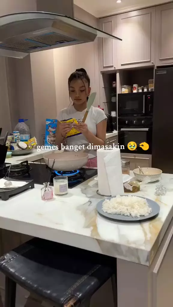 dapur baru naura ayu © 2025 brilio.net dapur baru naura ayu © 2025 brilio.net