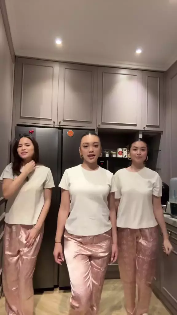 dapur baru naura ayu © 2025 brilio.net dapur baru naura ayu © 2025 brilio.net