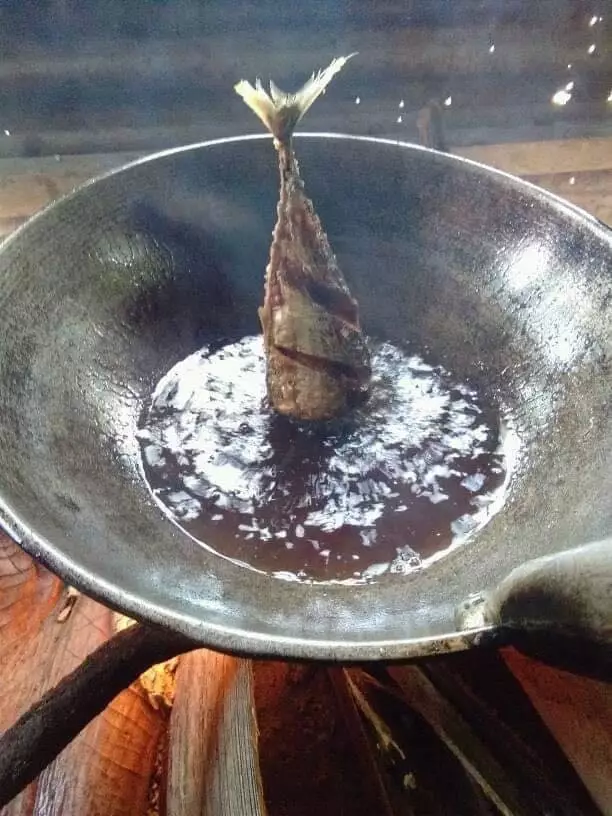 goreng ikan di panci © berbagai sumber goreng ikan di panci © berbagai sumber