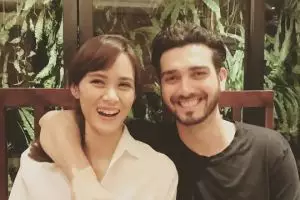 Rumah tangganya kandas usai 11 tahun nikah, terungkap penyebab Renata Kusmanto dan Fachri Albar cerai